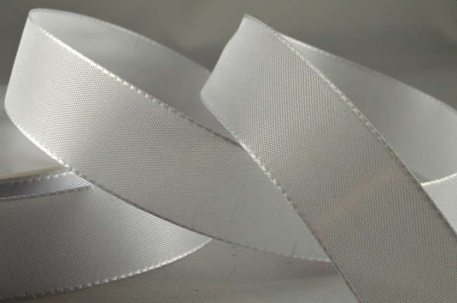 Y732 - 15mm White Taffeta Ribbon (50 Metres)