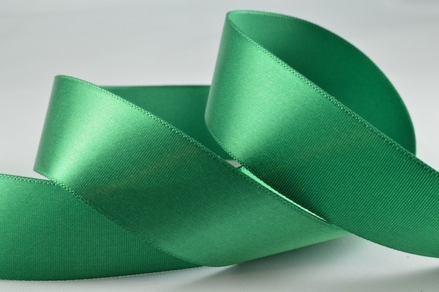 54033 - 38mm Green Single Sided Satin (100 Metres)