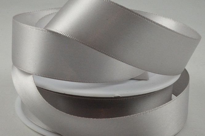 93977 - 10mm Light Silver Double Sided Satin x 25 Metre Rolls!