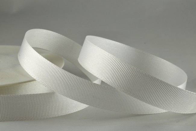 53754 - 6mm White Grosgrain Ribbon (20 Metres)