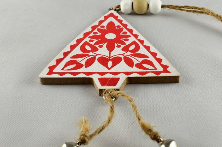 Y791 - Wooden Multi Coloured Tree with Loop (1 Piece)-9cm x 7.5cm-01 White & Red-1 Piece