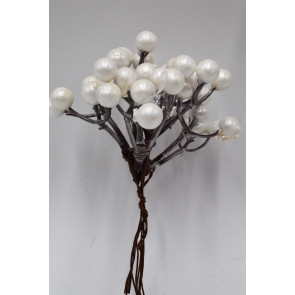 22091 - Snow white berries Christmas Deco Pick.  Measures - 11cm Height x 8cm Width.